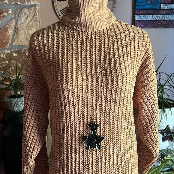 Arizona jean Company Long Turtleneck Sweater Size Small Pumpkin Ale - Picture 12 of 12